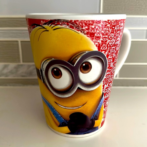 Bob the Minion You’re One in a Minion white and red 16 oz ceramic mug - Picture 1 of 2